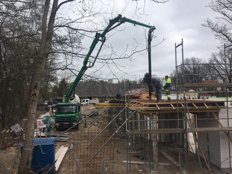 Betonpumpe im Einsatz