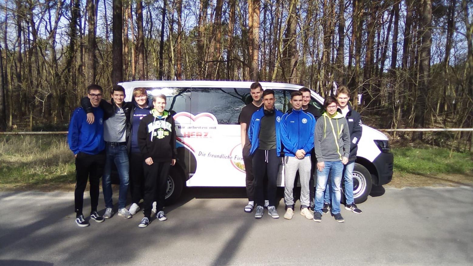 Kurylyszyn unterstütz Fussballmanschaft